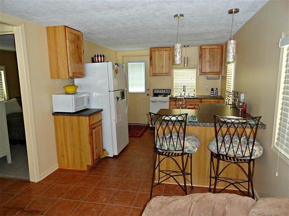 5th image of 8034 Hope Dr NE