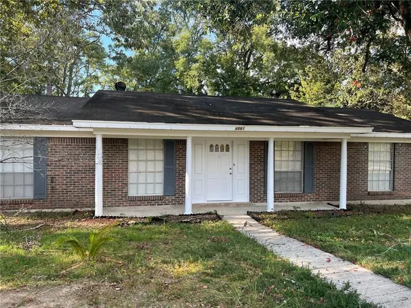 4861 Woodcliff Dr N, Mobile, AL 36693