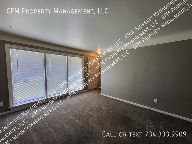3277 Terry St — Photo 5