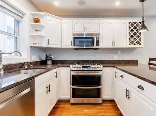 124 W 7th St #F, South Boston, MA 02127