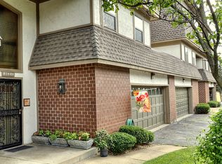 10212 Locust St, Kansas City, MO 64131
