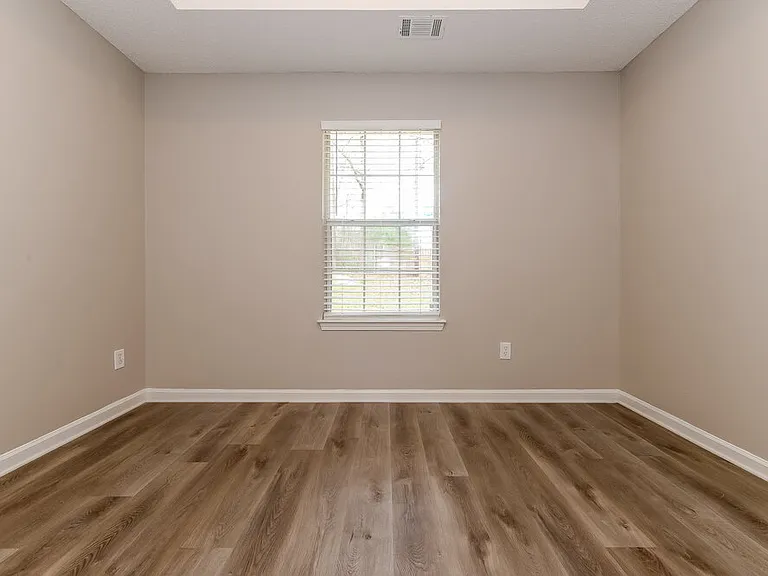 5467 Sapphire Cir — Photo 12