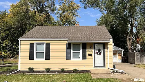 1111 W Crestwood Dr Photo 1