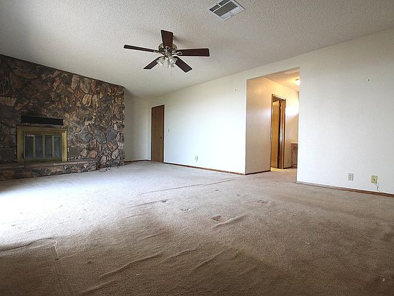 4th image of 16401 E Avenue Y12