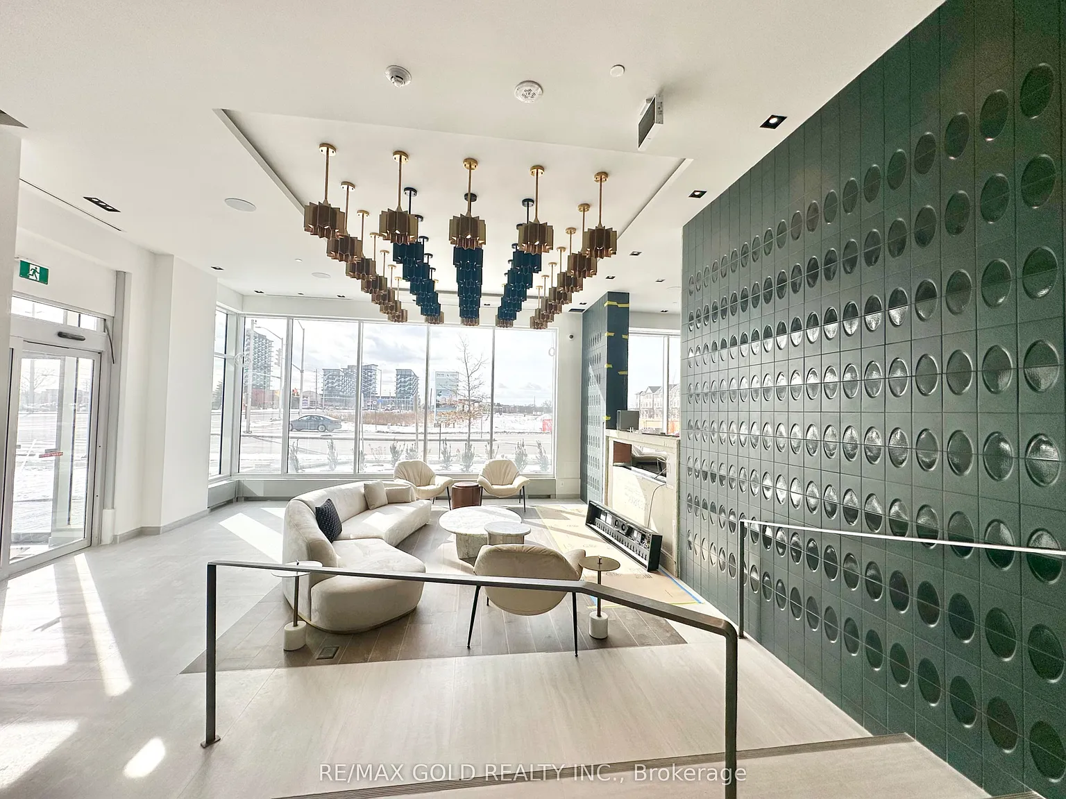 2 bed, $2,200 — Photo 3
