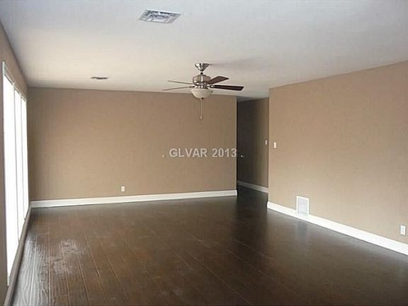 2nd image of 904 Ironwood Dr