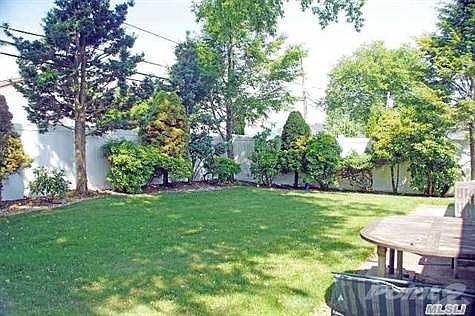 4th image of 197 Floral Ave