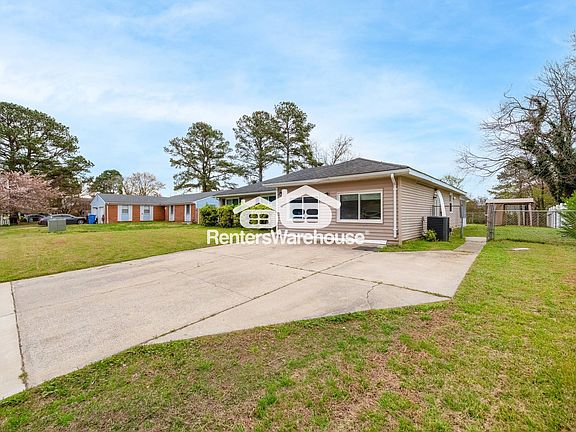 3rd image of 3009 Knight Rd