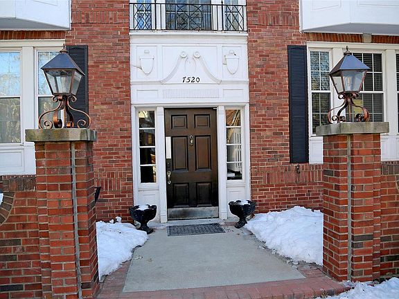 3rd image of 7520 Oxford Dr APT 3E