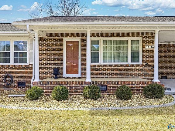 2nd image of 1103 9th St NW