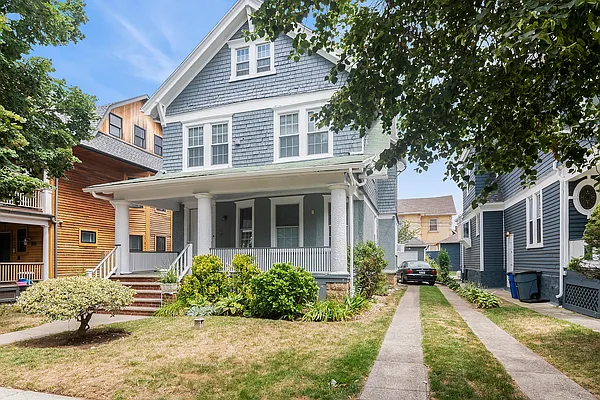 Sold by Corcoran | media 2