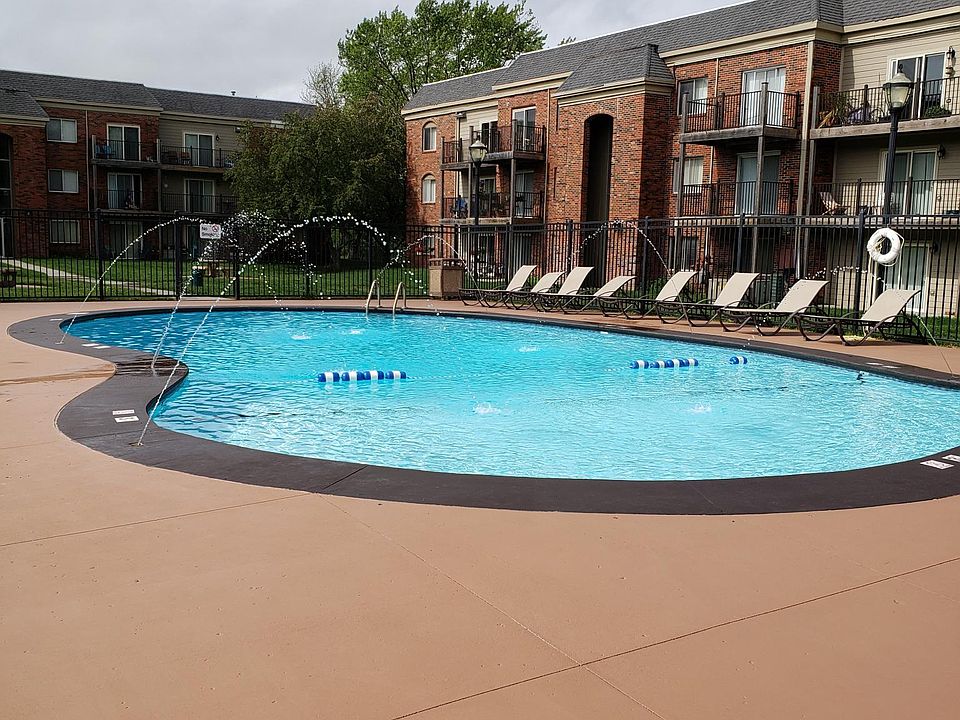 1st image of 7110 Van Dorn St #80