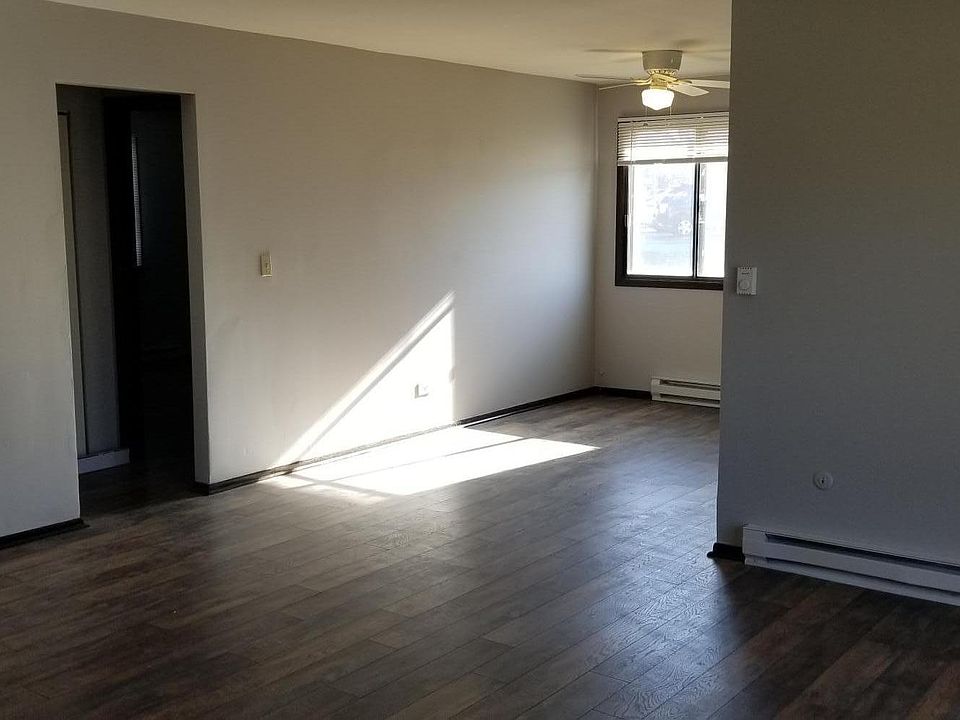 Living room & dining room