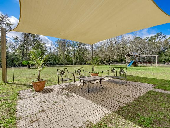 4th image of 121 Windsong Cir S