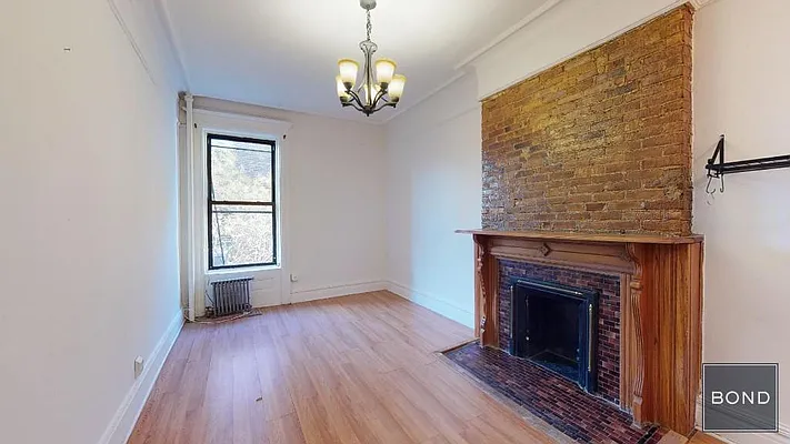 Rented by Bond New York | media 2