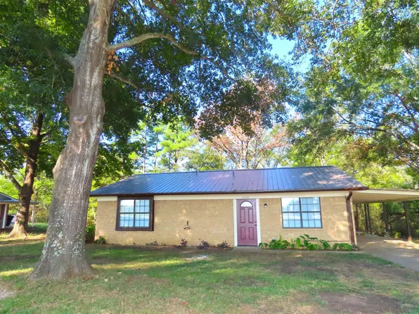 10556 Twin Oaks Dr, Tyler, TX 75707