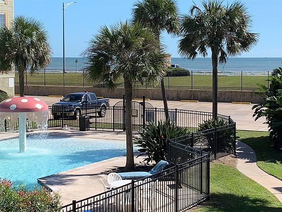 4th image of 6300 Seawall Blvd