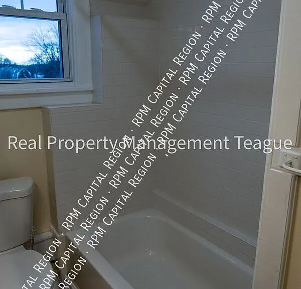 64 Highland Dr #2 — Photo 9