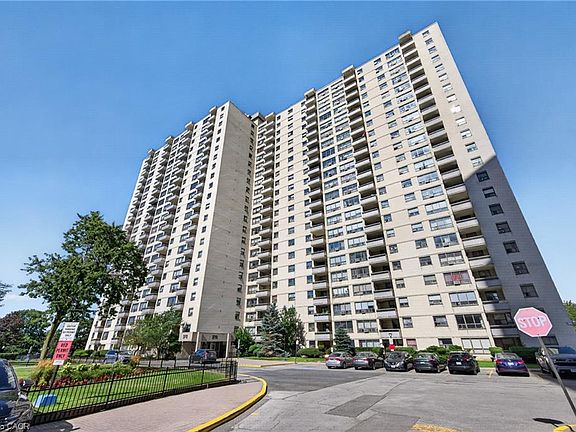 2nd image of 370 Dixon Rd #912