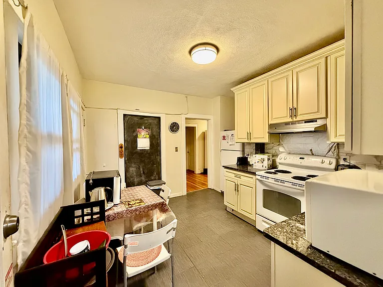 1468 Commonwealth Ave #2 — Photo 14