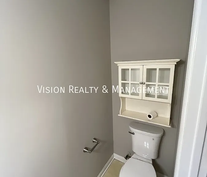 229 Bainbridge Cir — Photo 28