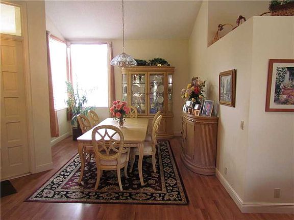 4th image of 1081 Deerwood Ln