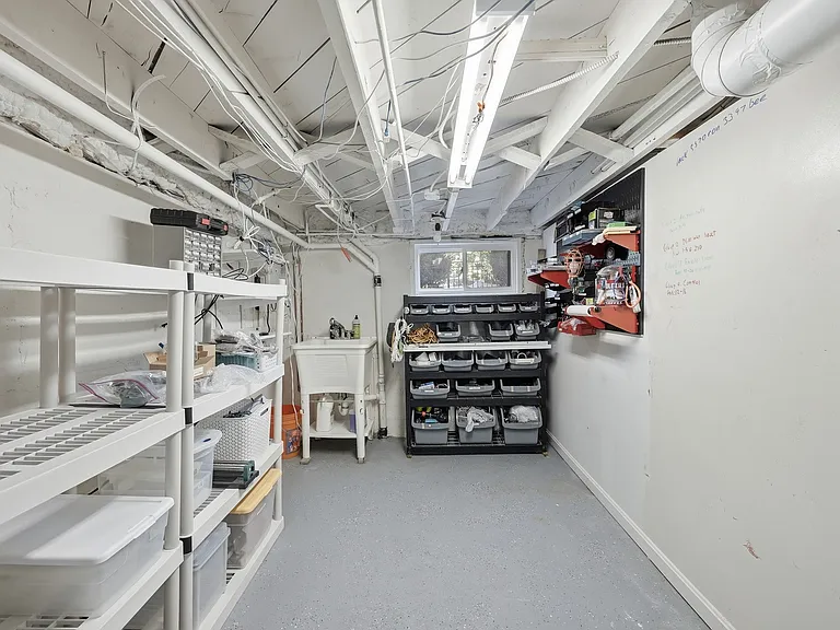 236 N Edgewood St — Photo 22