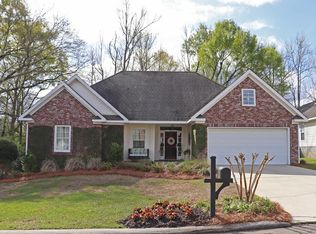 5 Stratford Ct, Hattiesburg, MS 39402