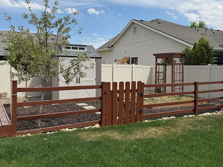 5493 W Los Flores St — Photo 20
