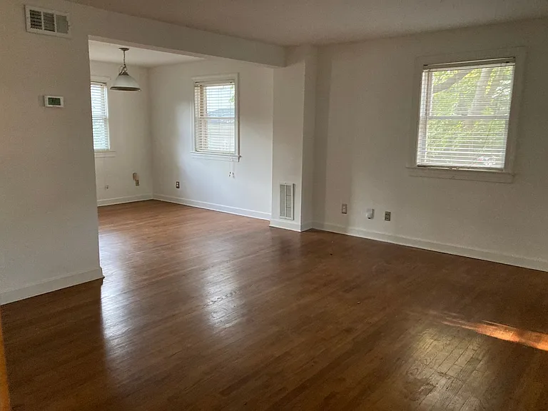1900 Smallwood Dr — Photo 2