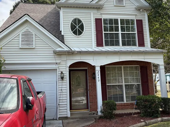 2449 Sawyer Dr, Charlotte, NC 28213