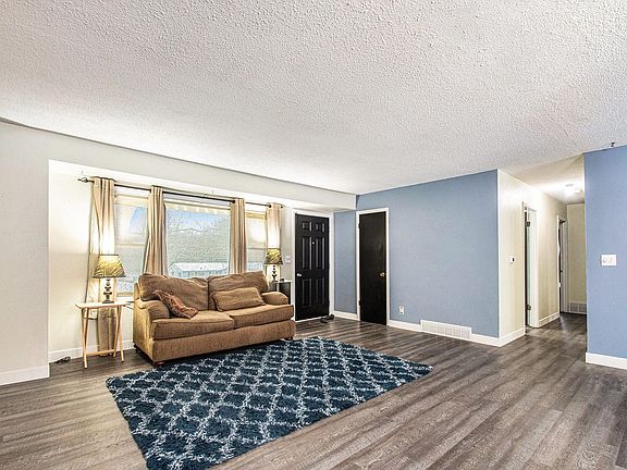 5th image of 1115 Marshlyn Dr