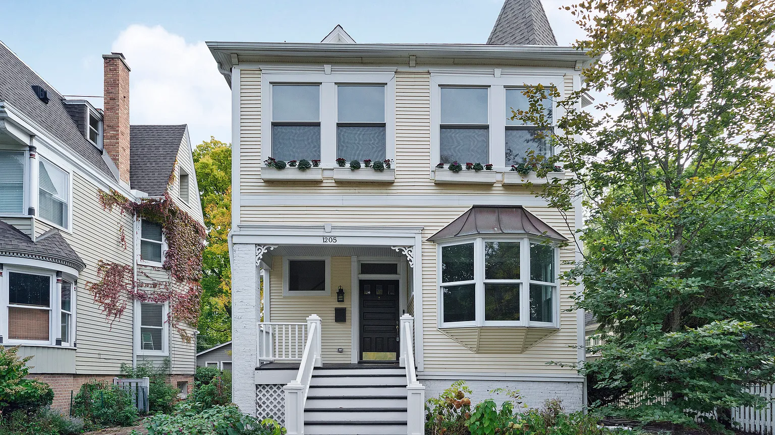 1205 Judson Ave photo 1