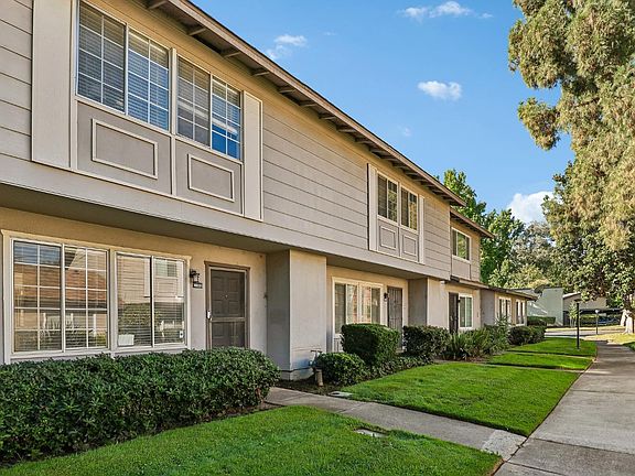 2nd image of 8841 La Riviera Dr Unit D