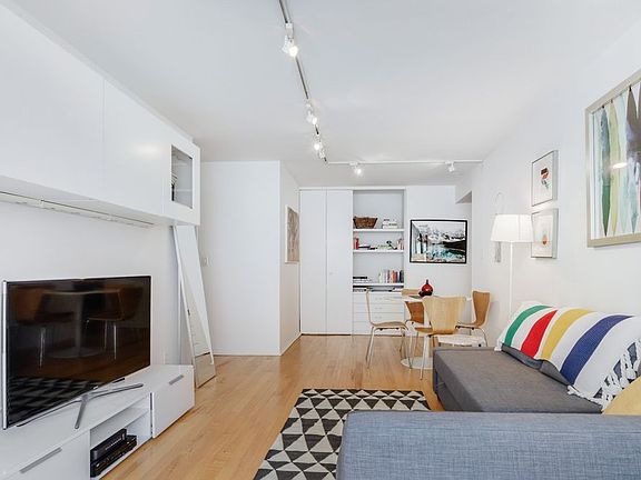 2nd image of 77 Bleecker St APT 924