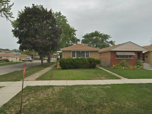 3021 Monroe St, Bellwood, IL 60104