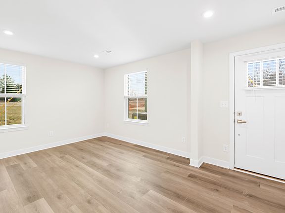 4th image of 1422 Newell Towns Ln