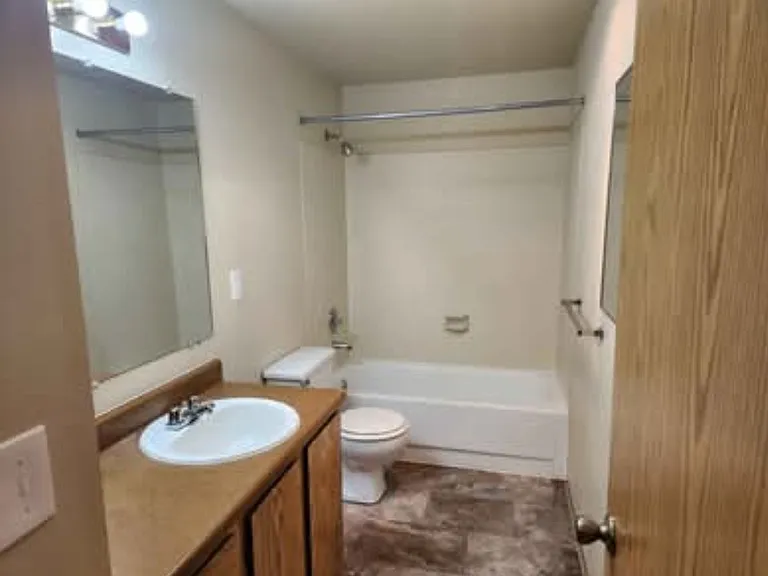 PARKHURST APARTMENTS — Photo 11
