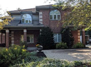 11011 Ayrshire Ct, Woodstock, IL 60098