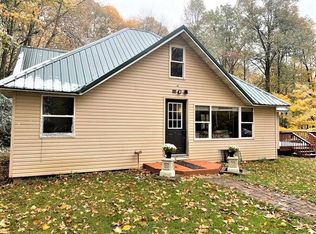 N11250 Oak St, Unity, WI 54479