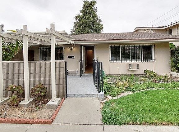 4th image of 10759 Magnolia Ave APT 104