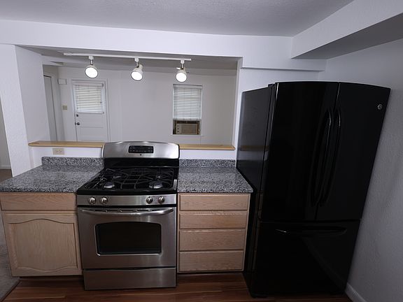 4th image of 577 N West Capitol St #B