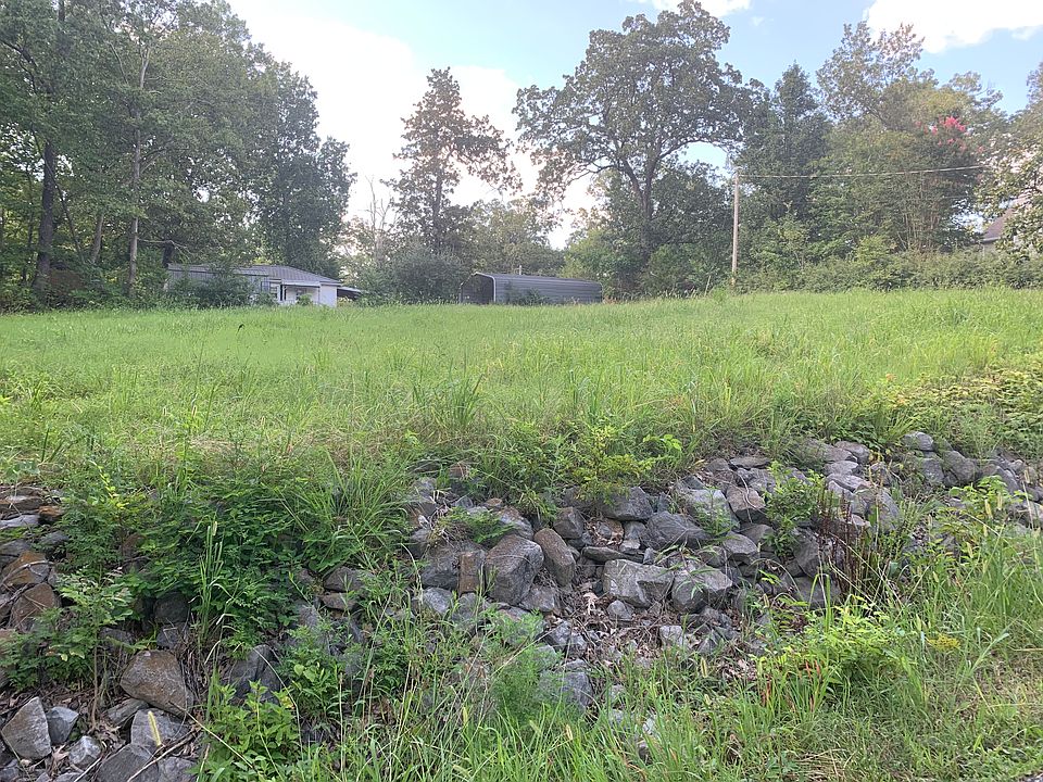 1st image of 113 Sir Rogers Dr