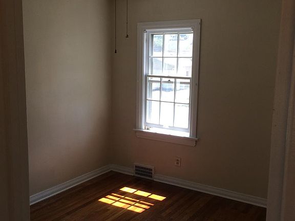 5th image of 849 Polk Ave