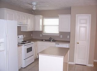 2609 Cobia Ct, Texas City, TX 77591