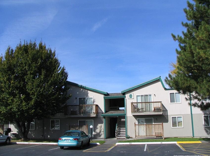 2nd image of 1100 S Highway 395 APT D6
