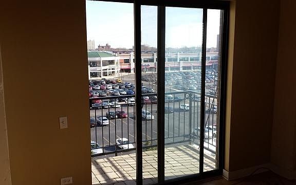 4th image of 1791 W Howard St Unit 501