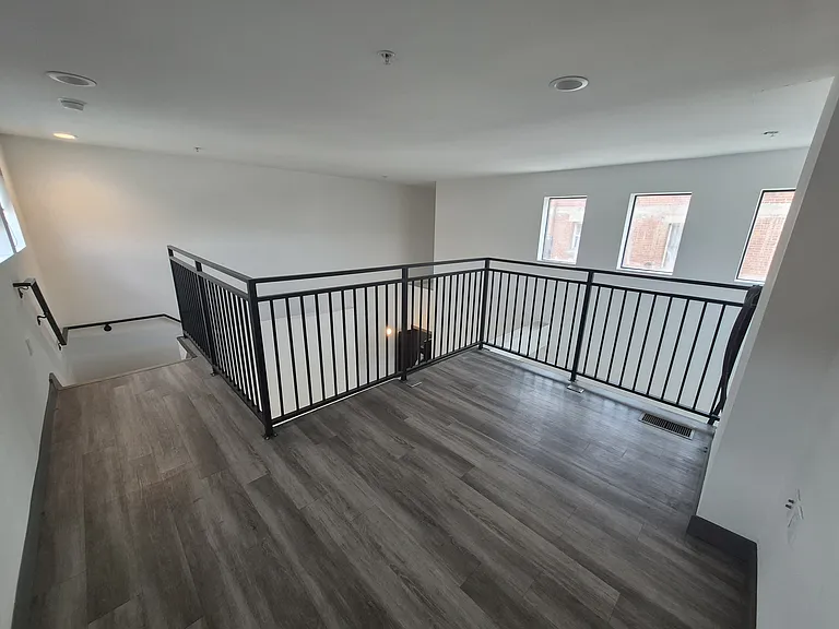 161 S Normandie Ave #7 — Photo 6