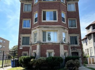 7412 S South Shore Dr #G, Chicago, IL 60649