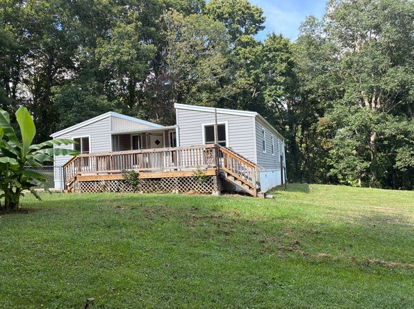 76 Oak Tree Park